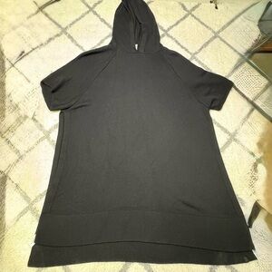 Lululemon Womens M/L Opened Up Poncho Tee Shirt Hooded Cashlu Cashmere Blend